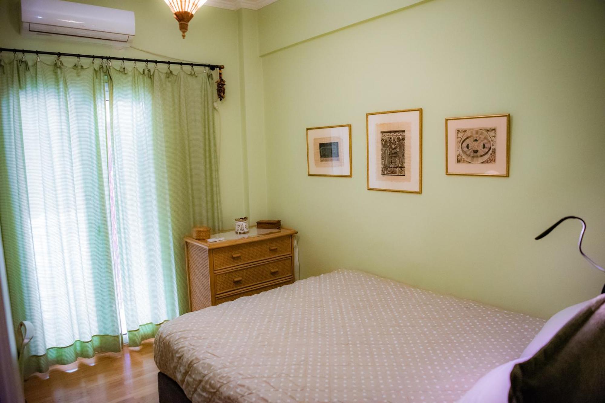 Apartamento Sophie'S Penthouse In Atenas Exterior foto