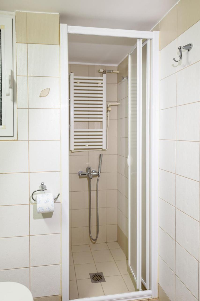Apartamento Sophie'S Penthouse In Atenas Exterior foto