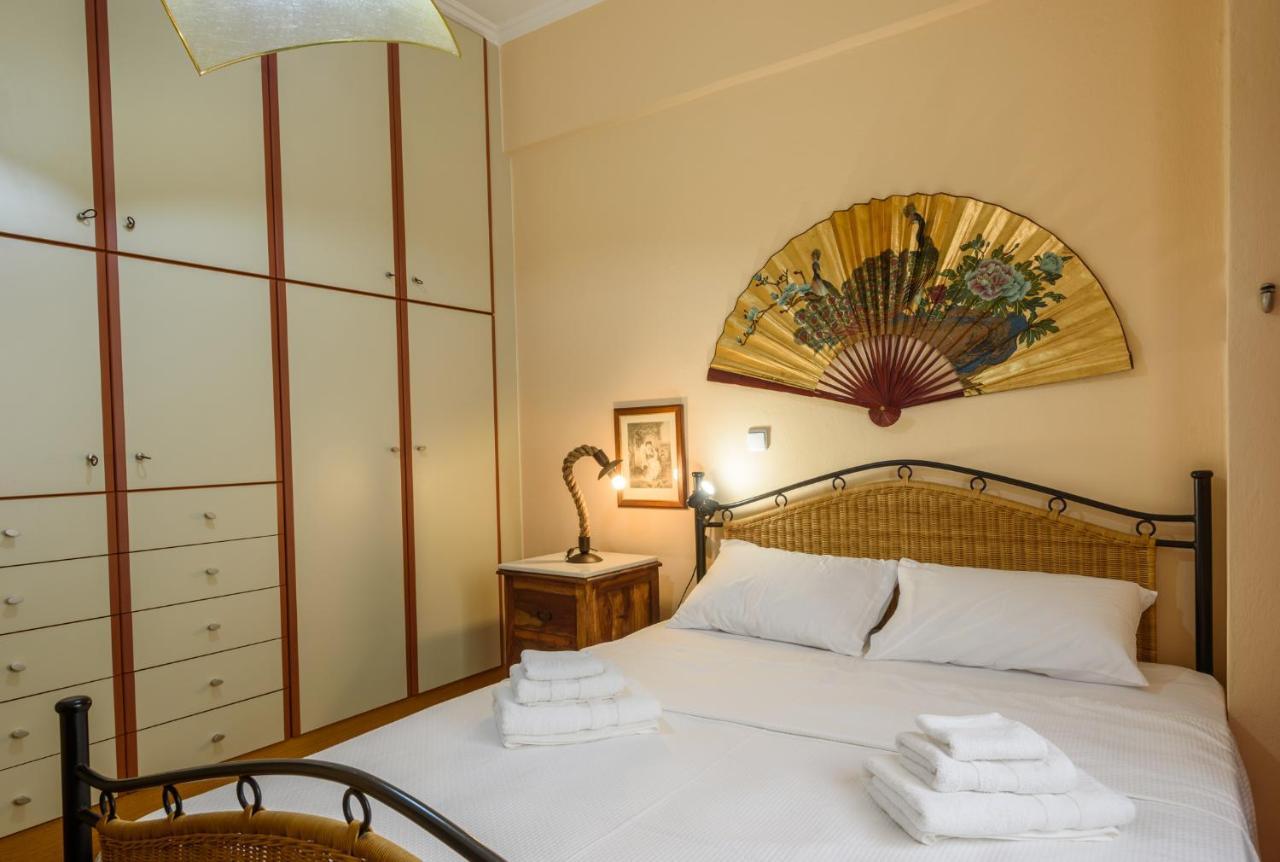 Apartamento Sophie'S Penthouse In Atenas Exterior foto